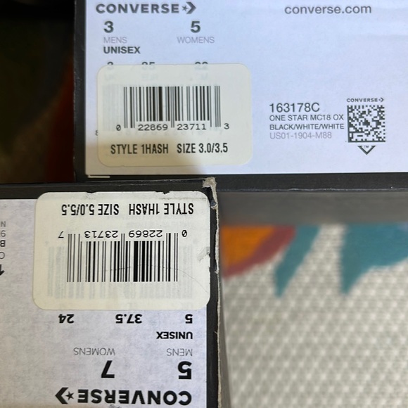 Converse WMNS 163178C
ONE STAR MC18 OX BLACK/WHITE/WHITE Sneakers - Picture 16 of 16